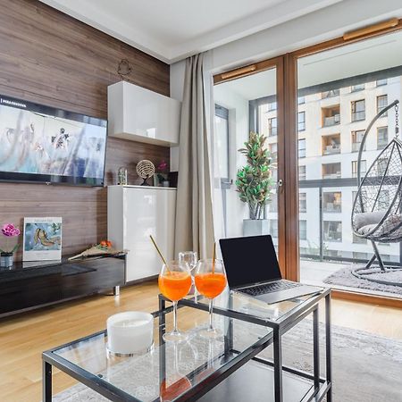 Lumina Apartment With Parking Near Muzeum Powstania Warszawa Zewnętrze zdjęcie
